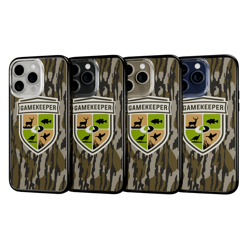 Slim MagSafe® Case for Apple iPhone 15 Pro Max | Mossy Oak Gamekeeper Bottomland Camo Onyx Black